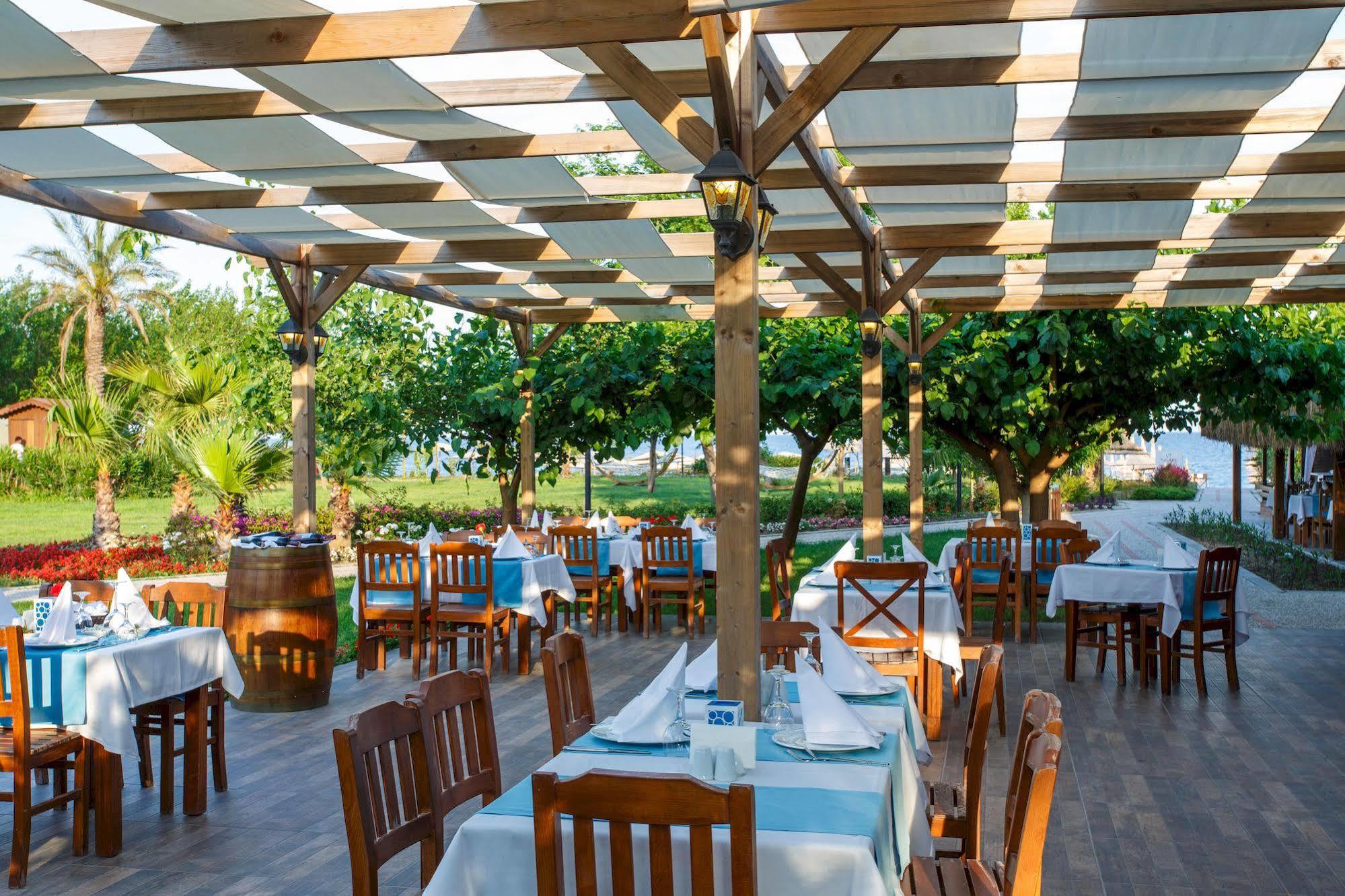 Lucida Beach Hotel Çamyuva Exterior foto